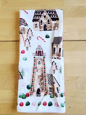 STONEWALL KITCHEN | Holiday Gingerbread House Kitchen Towel | NWoT